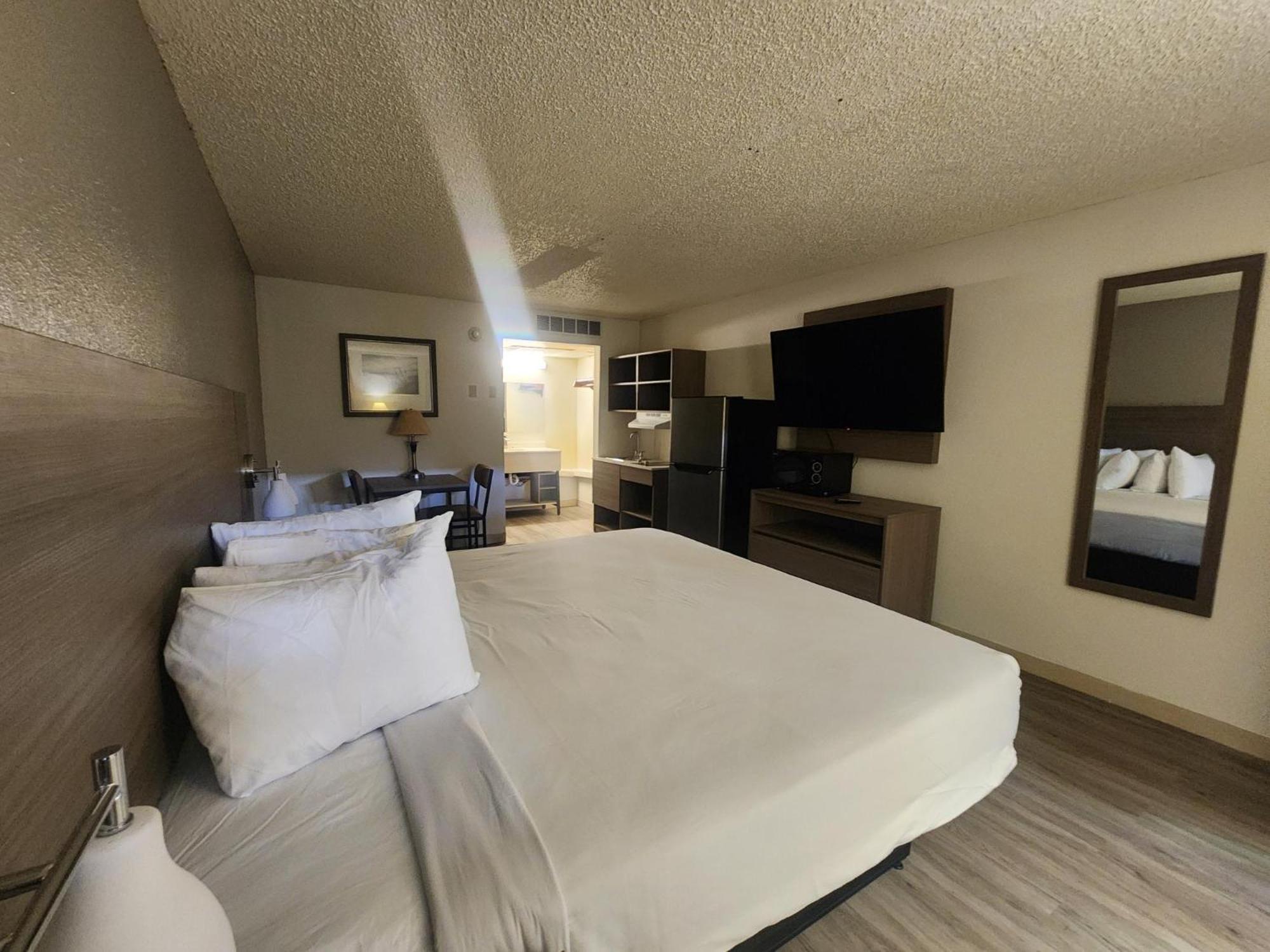 รามาดา บาย วินด์แฮม สเตอร์ลิง Hotel ภายนอก รูปภาพ